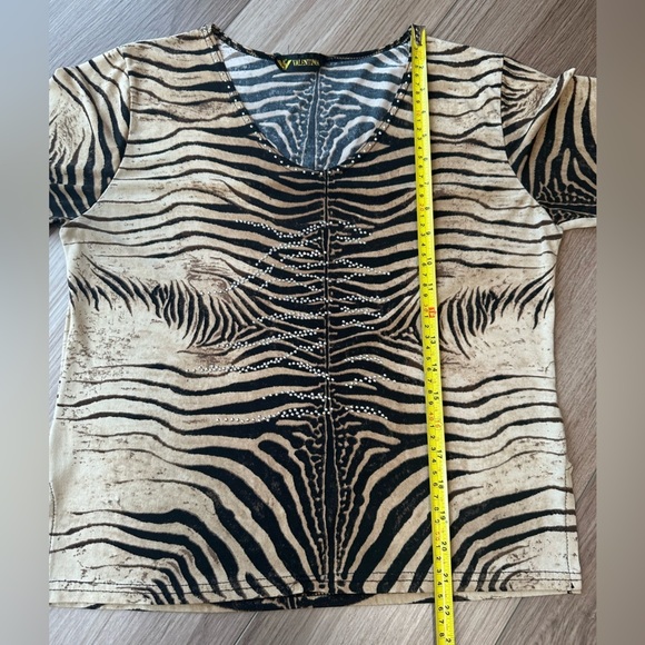 Vintage Tiger Print Sparkly V-neck Top 3/4 Sleeves - Picture 7 of 8